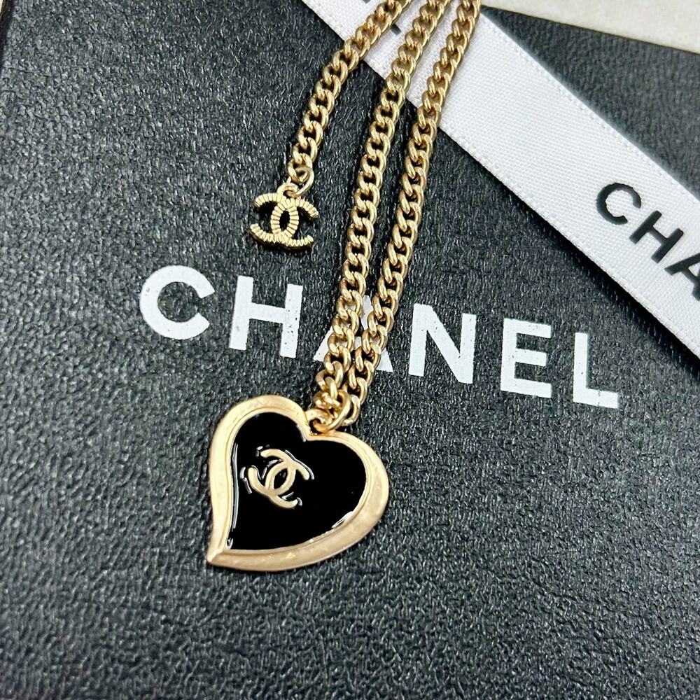 Genuine 18k Gold Plated Chanel Black Enamel Heart CC Logo Luxury Holiday Gift - Picture 2 of 8